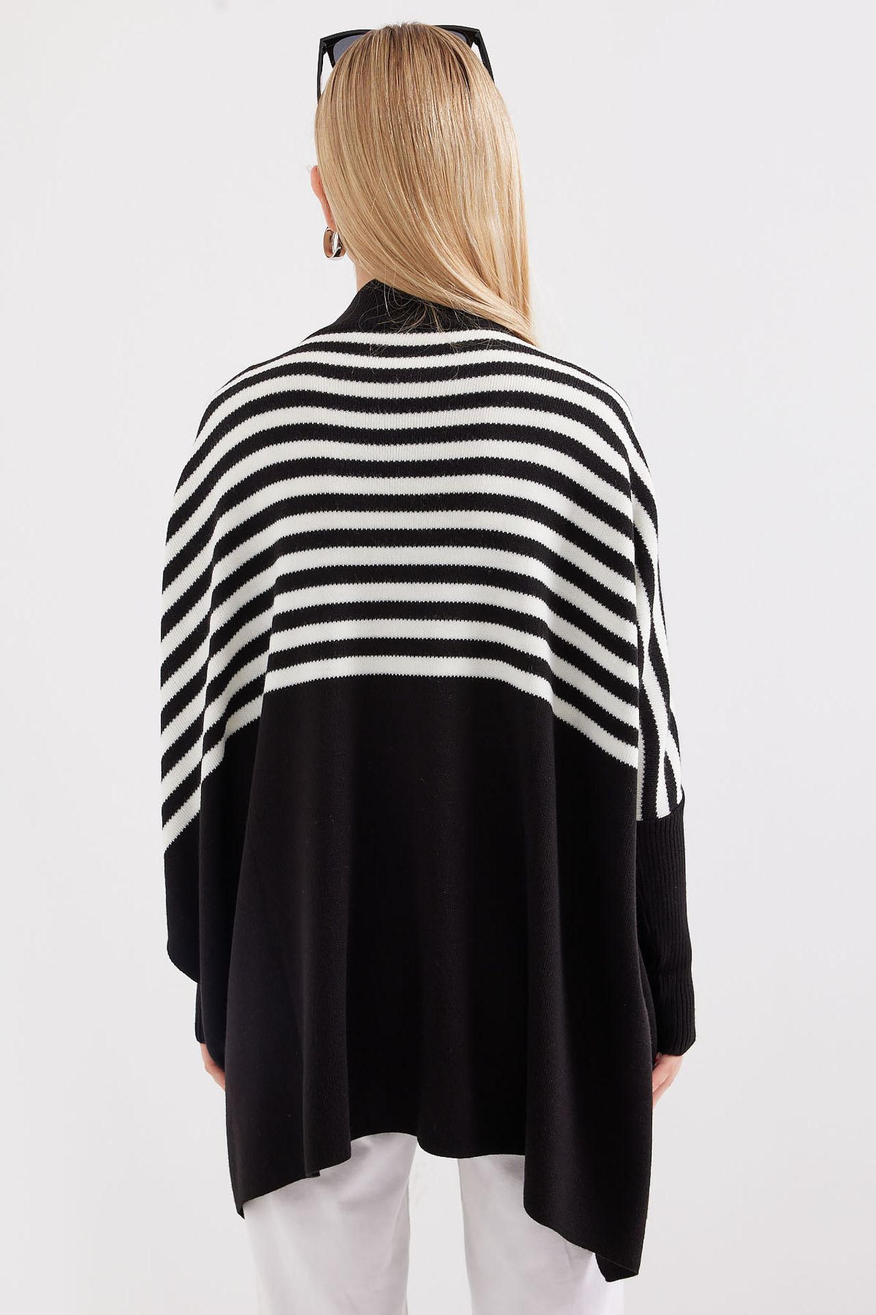 BDART Oversized Acrylic Crew Neck Jumper 6