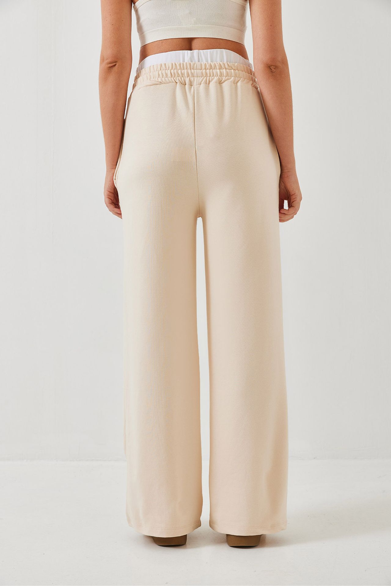 LUCCI Wide Leg Pants with Belt Detail 5