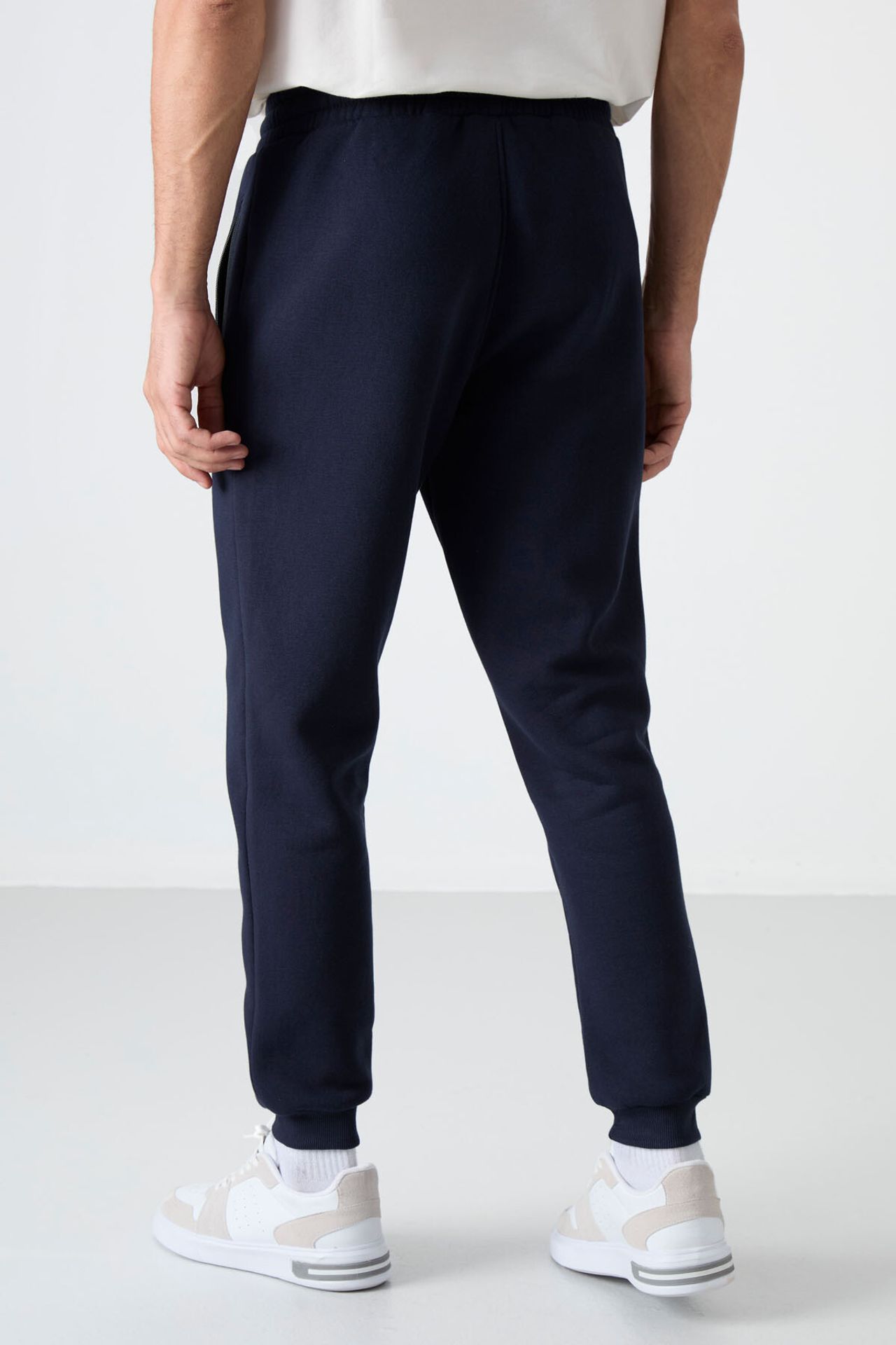 TOMMY Men's Jogger Sweatpants 6