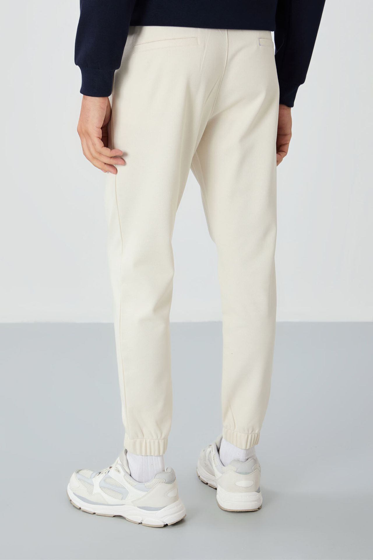 TOMMY Men's Regular Fit Fleece Sweatpants 5