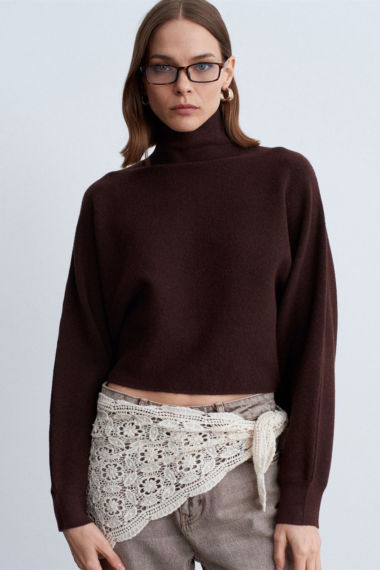 DILVIN Women's Oversized Cropped Turtleneck Sweater 3