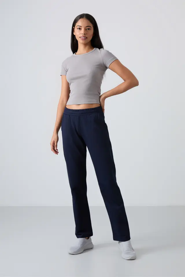 TOMMY Women’s Straight-Leg Fleece Sweatpants