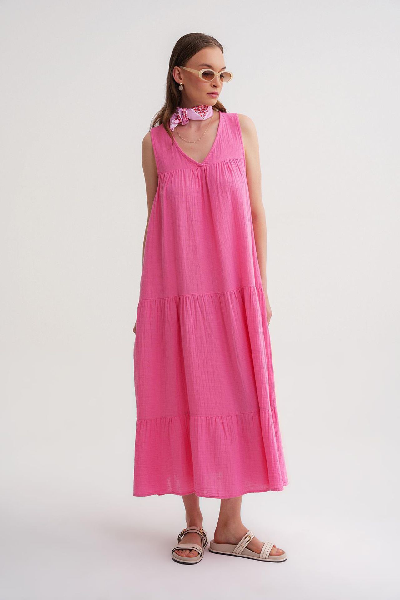 Mixray Sleeveless V-Neck Muslin Midi Dress with Pockets 4