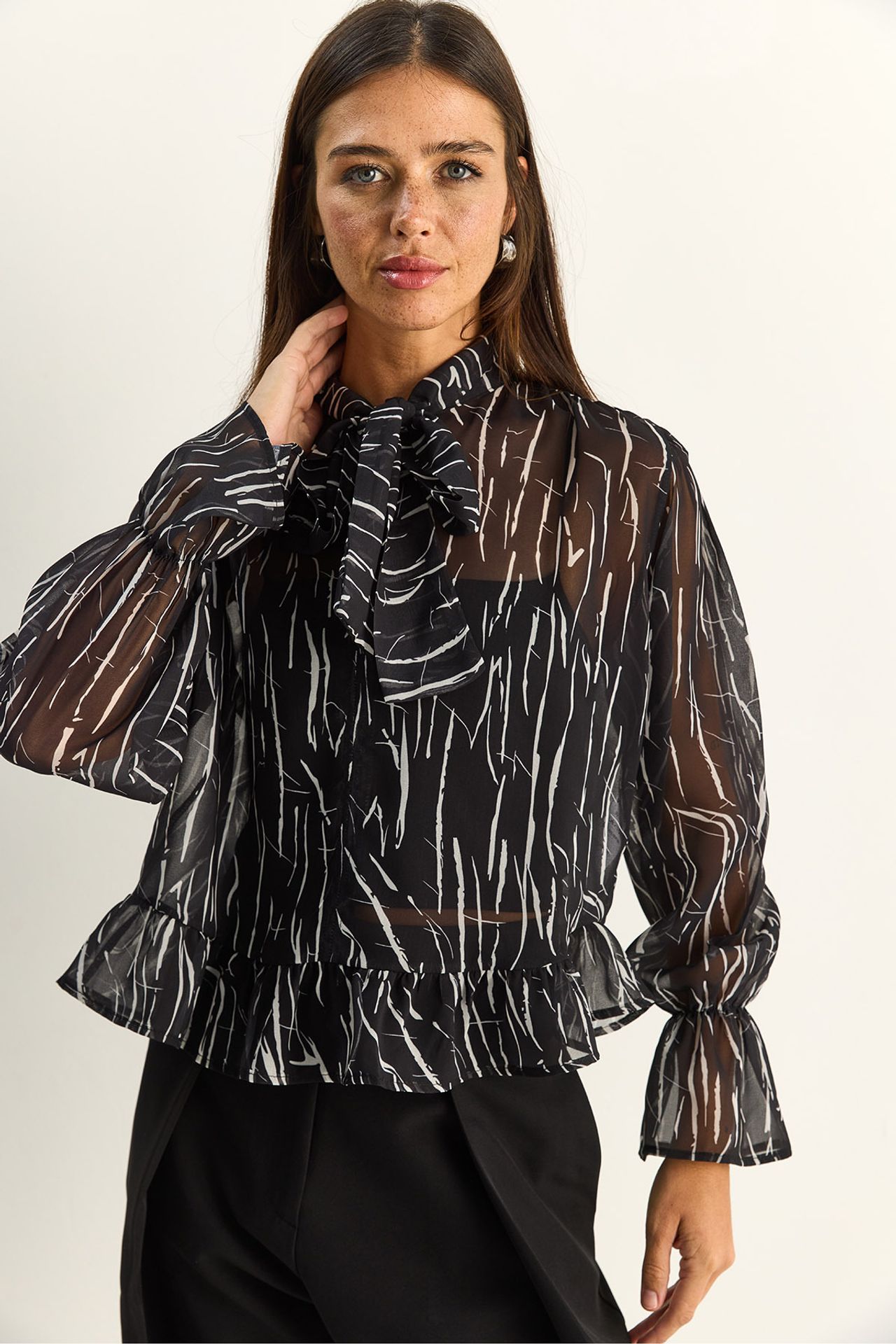 LUCCI Abstract Print Choker Collar Chiffon Blouse with Tie Detail 5
