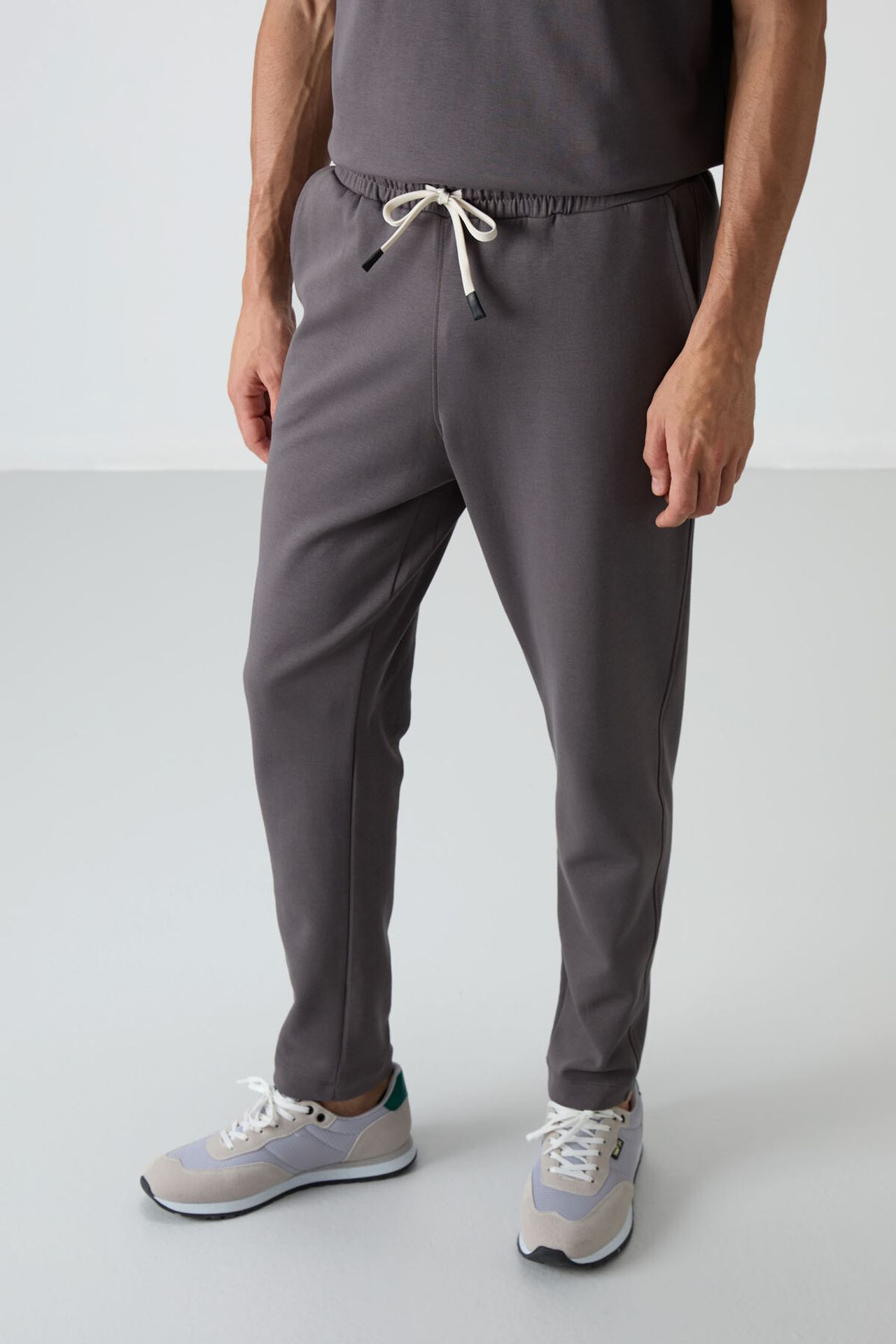 TOMMY Men's Oversized T-shirt And Pants Set 5