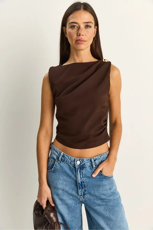 LUCCI Boat Neck Sleeveless Blouse with Stone Accessory