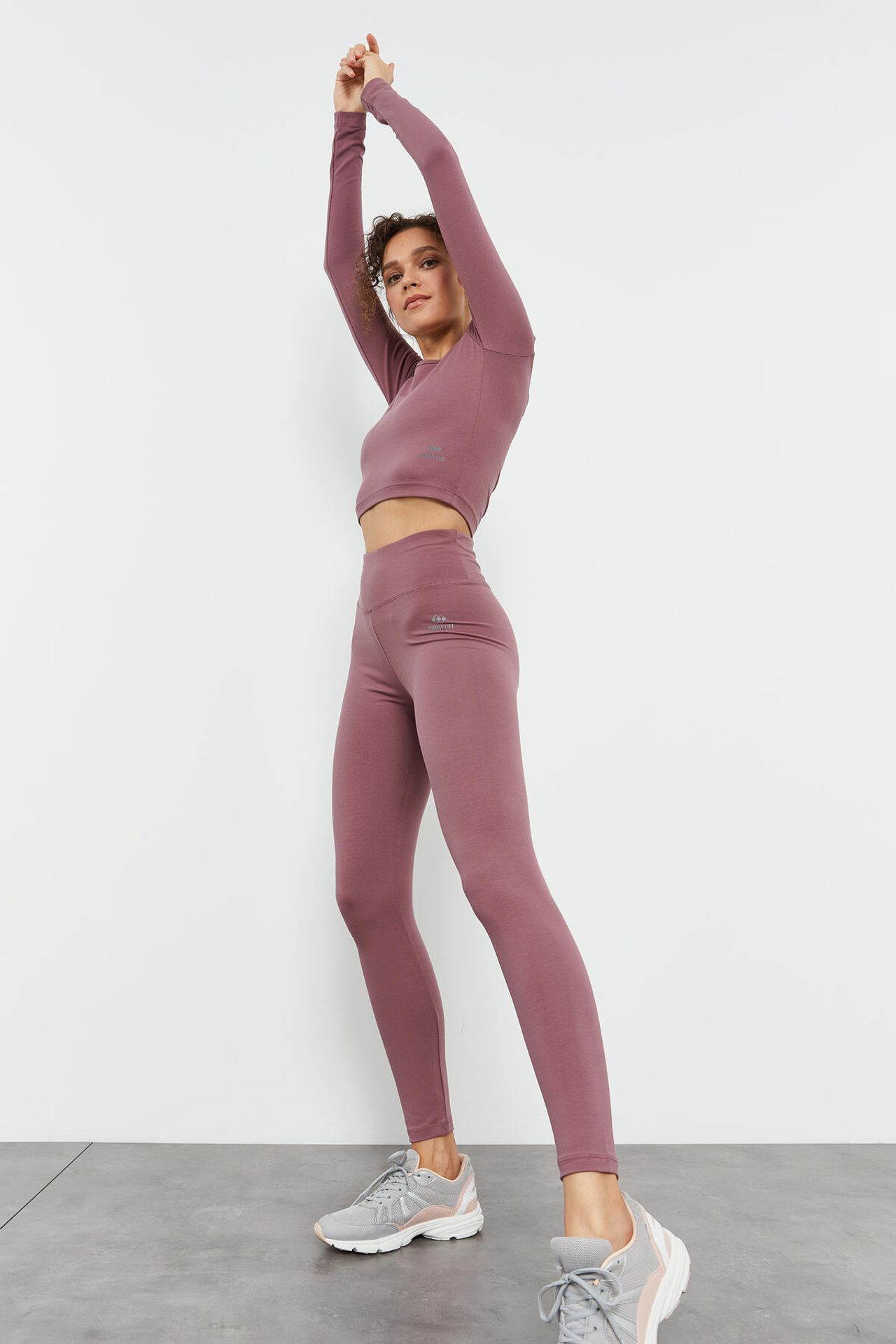 TOMMY Slim-Fit Long Sleeve Crop Top 5