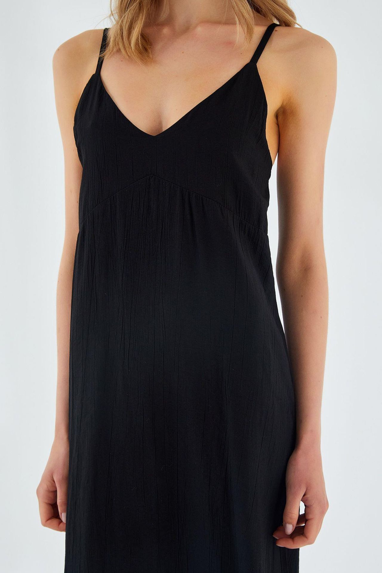 Mixray V-Neck Slit Midi Dress 4
