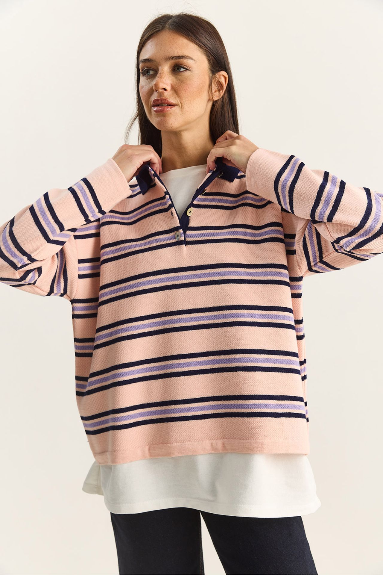 LUCCI Striped Polo Collar Button Sweater 4