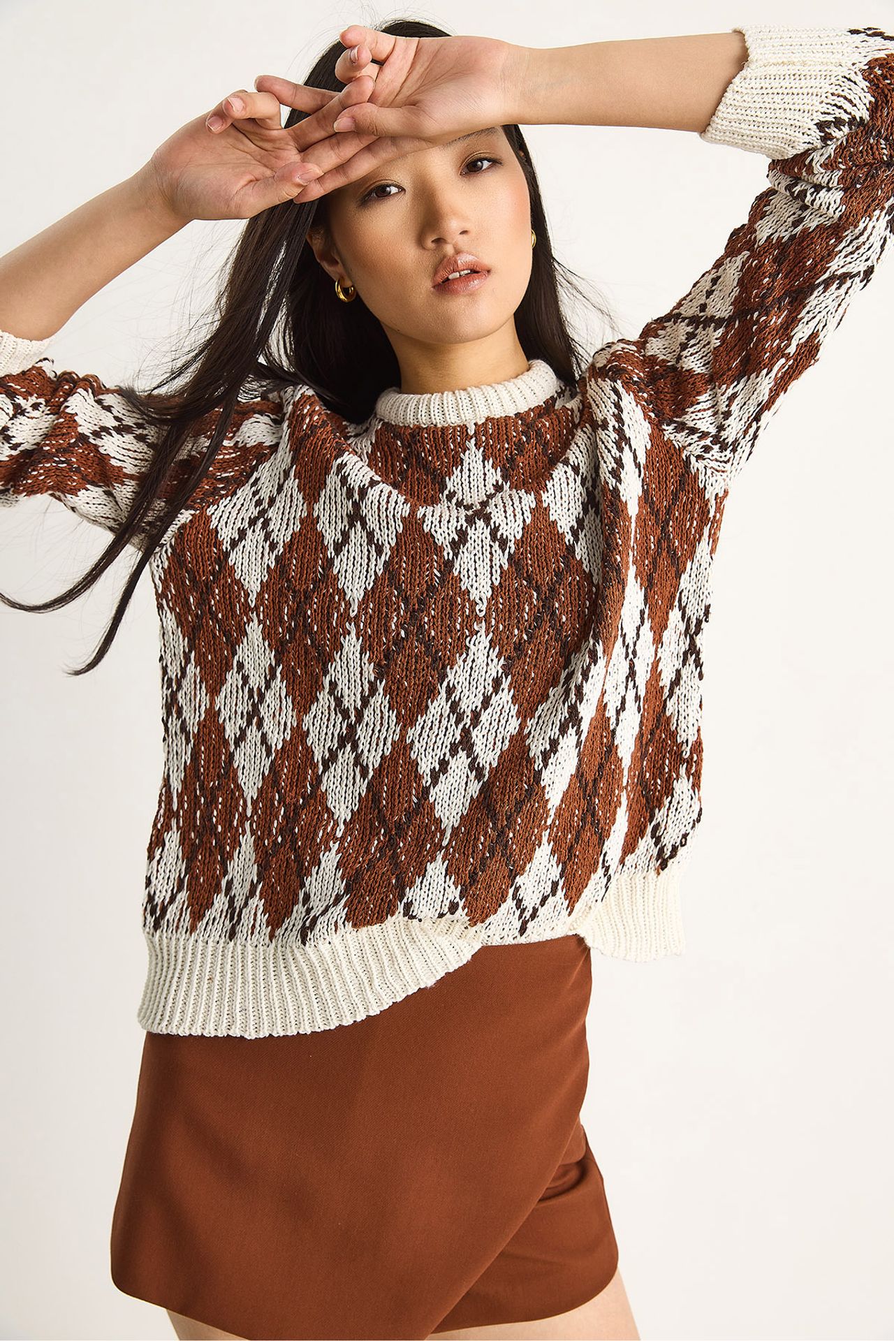 LUCCI Women’s Crew Neck Knitted Sweater with Diamond Pattern 4