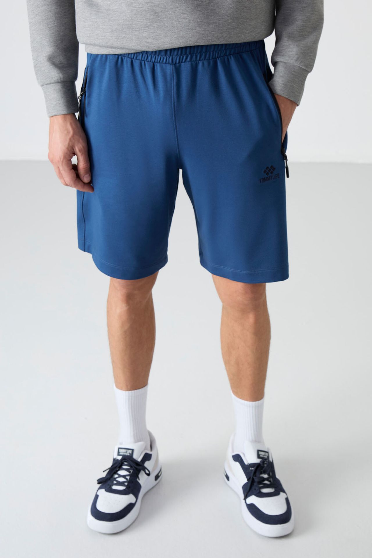 TOMMY Men's Regular-fit Knit Sweat Shorts 3
