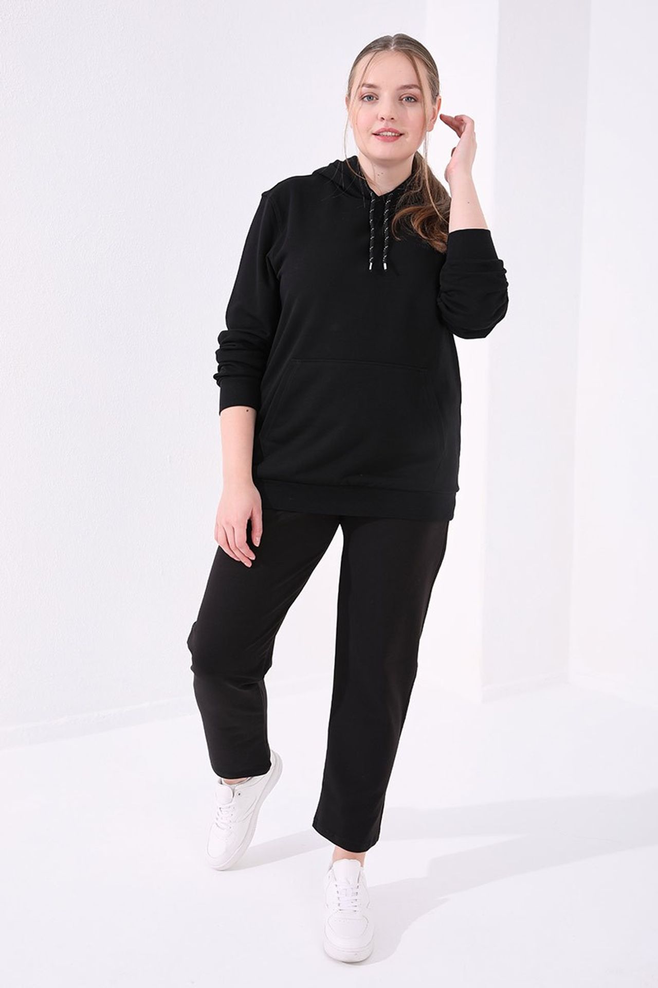 TOMMY Women’s Straight-Leg Knit Sweatpants 3