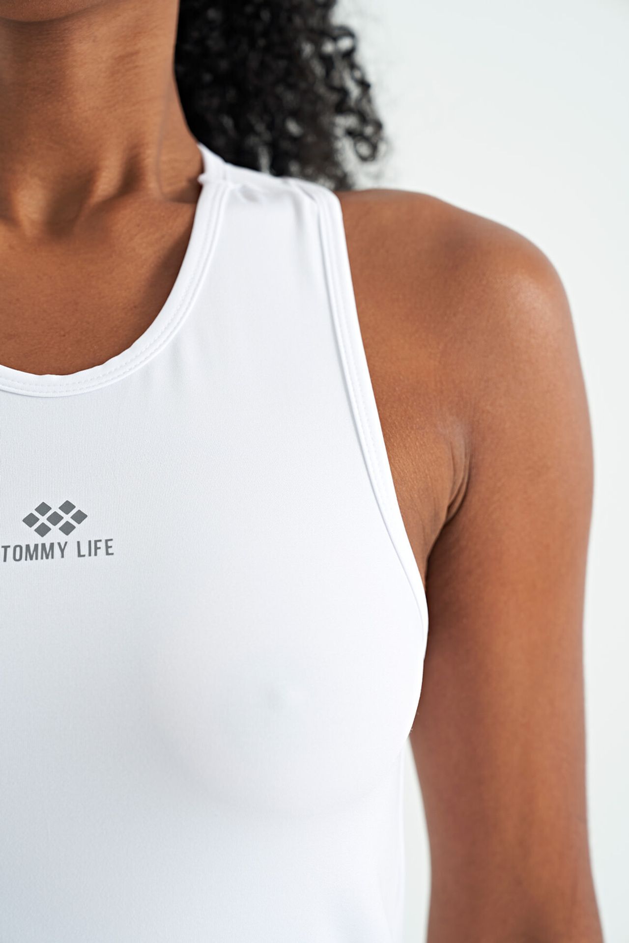 TOMMY Sleeveless Crew Neck Active Top 5