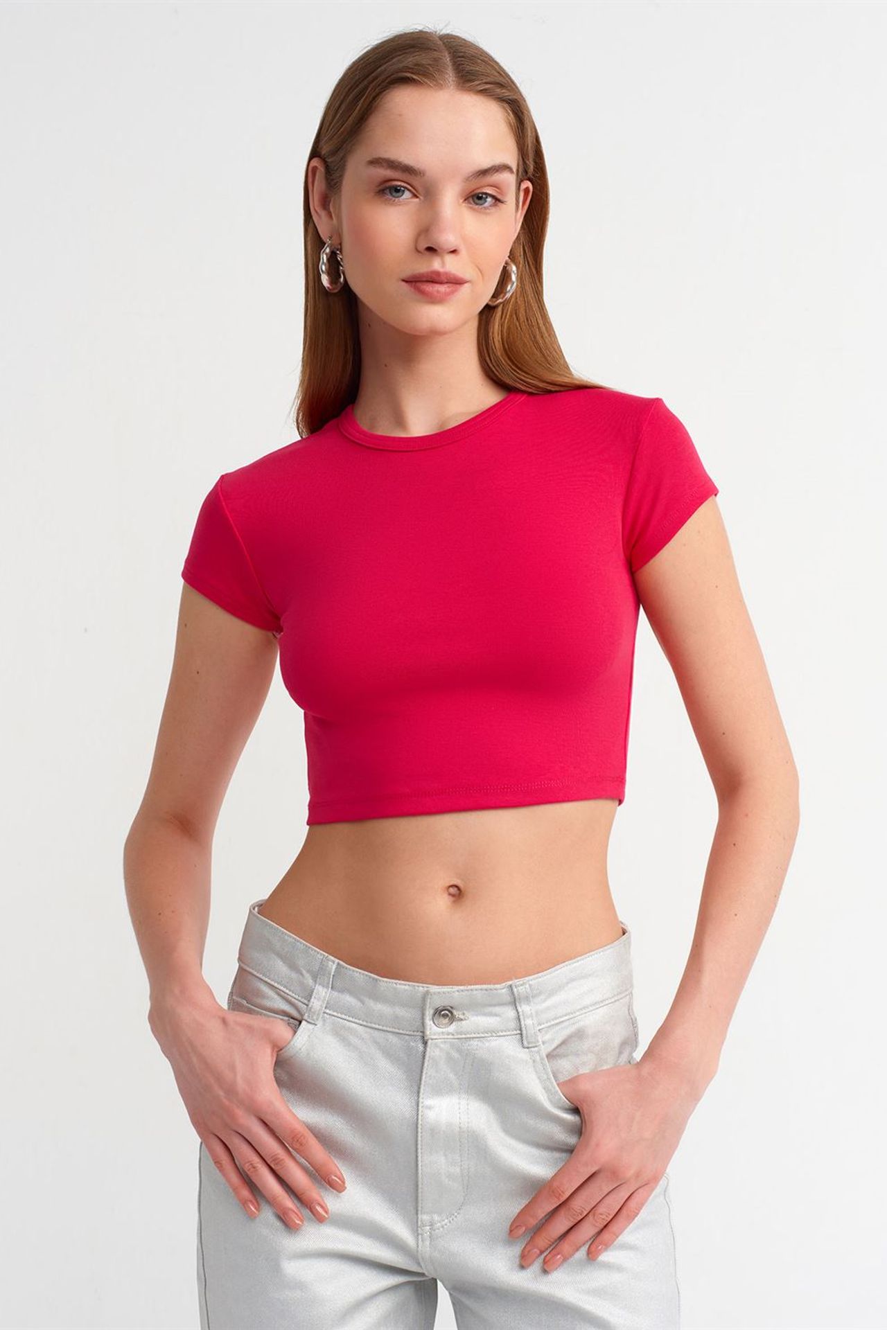 DILVIN Kadın Kısa Slim Fit Bisiklet Yaka Tişört 3