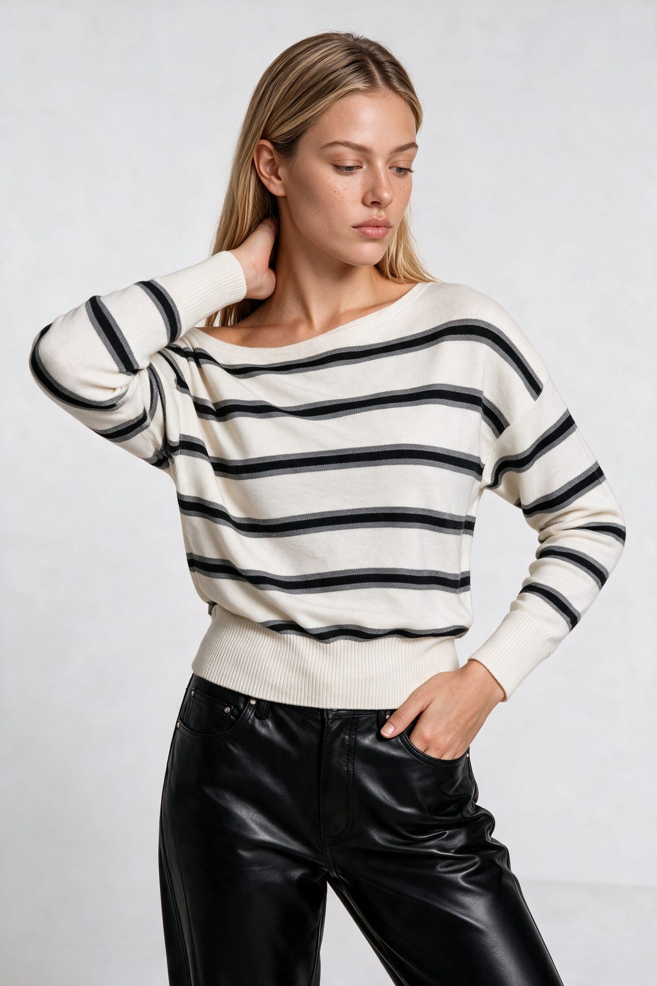 ISTANBUL Women's Sweater 3