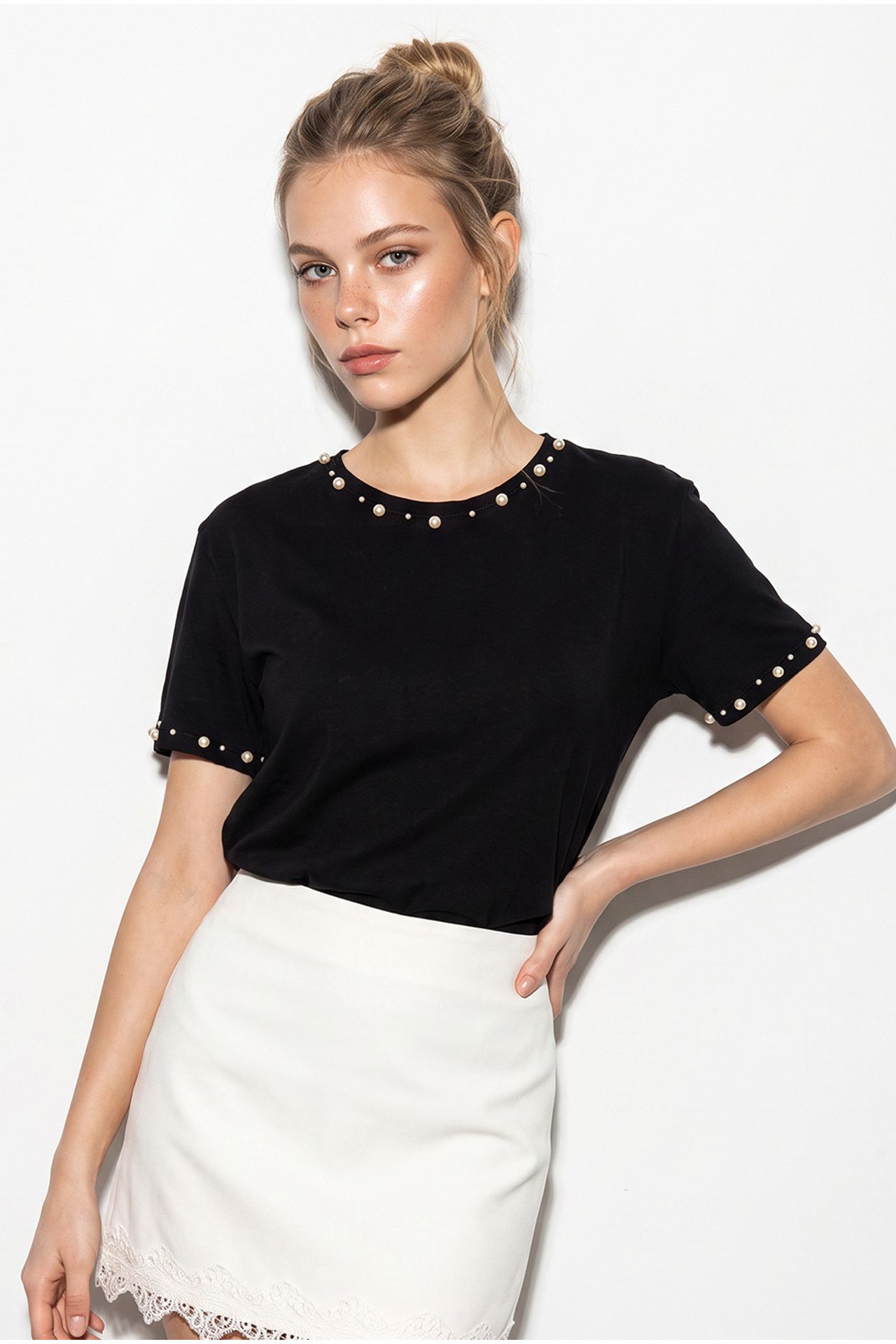 LUCCI Women's T-Shirt 1