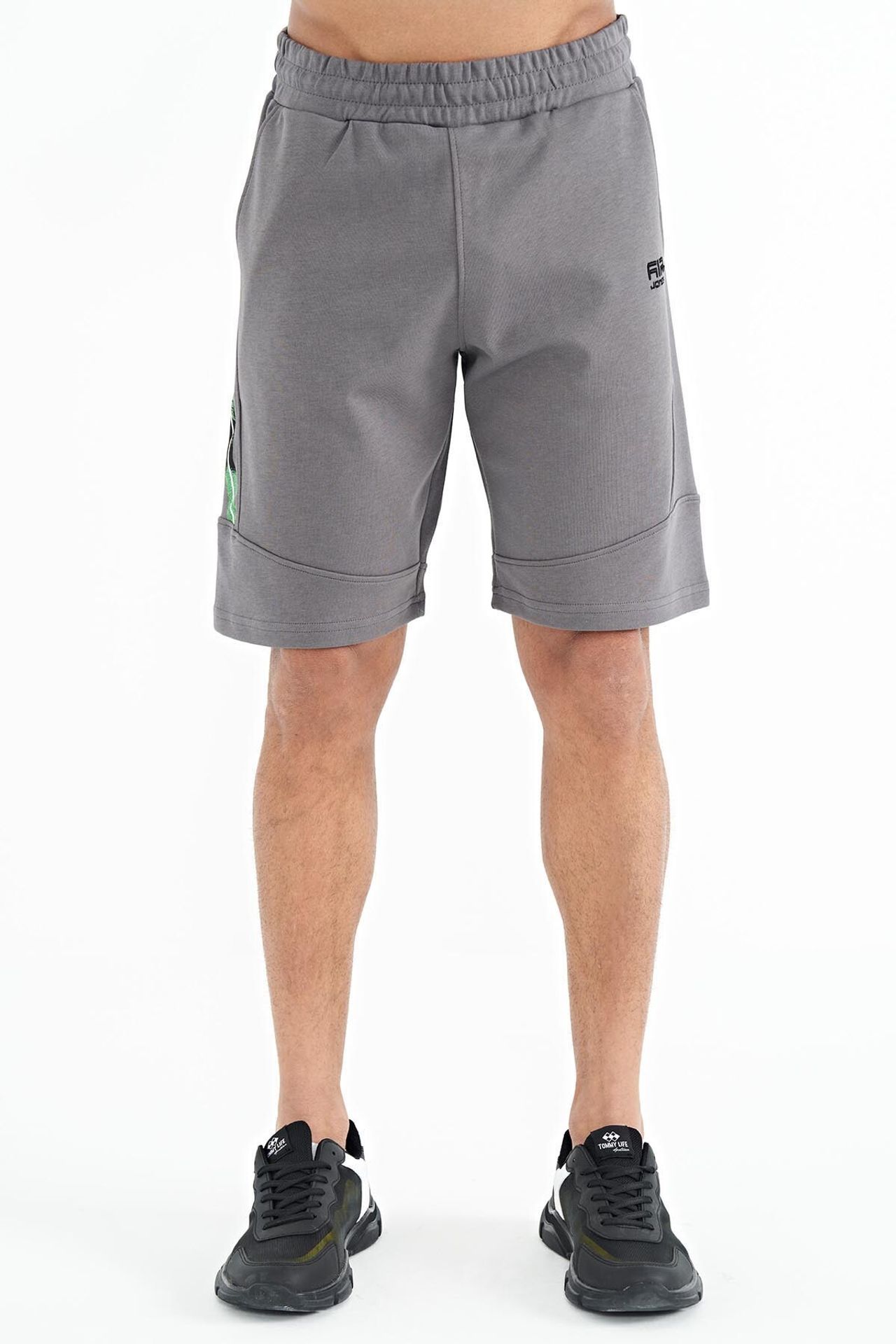 TOMMY Men's Pull-on Sweat Shorts 1