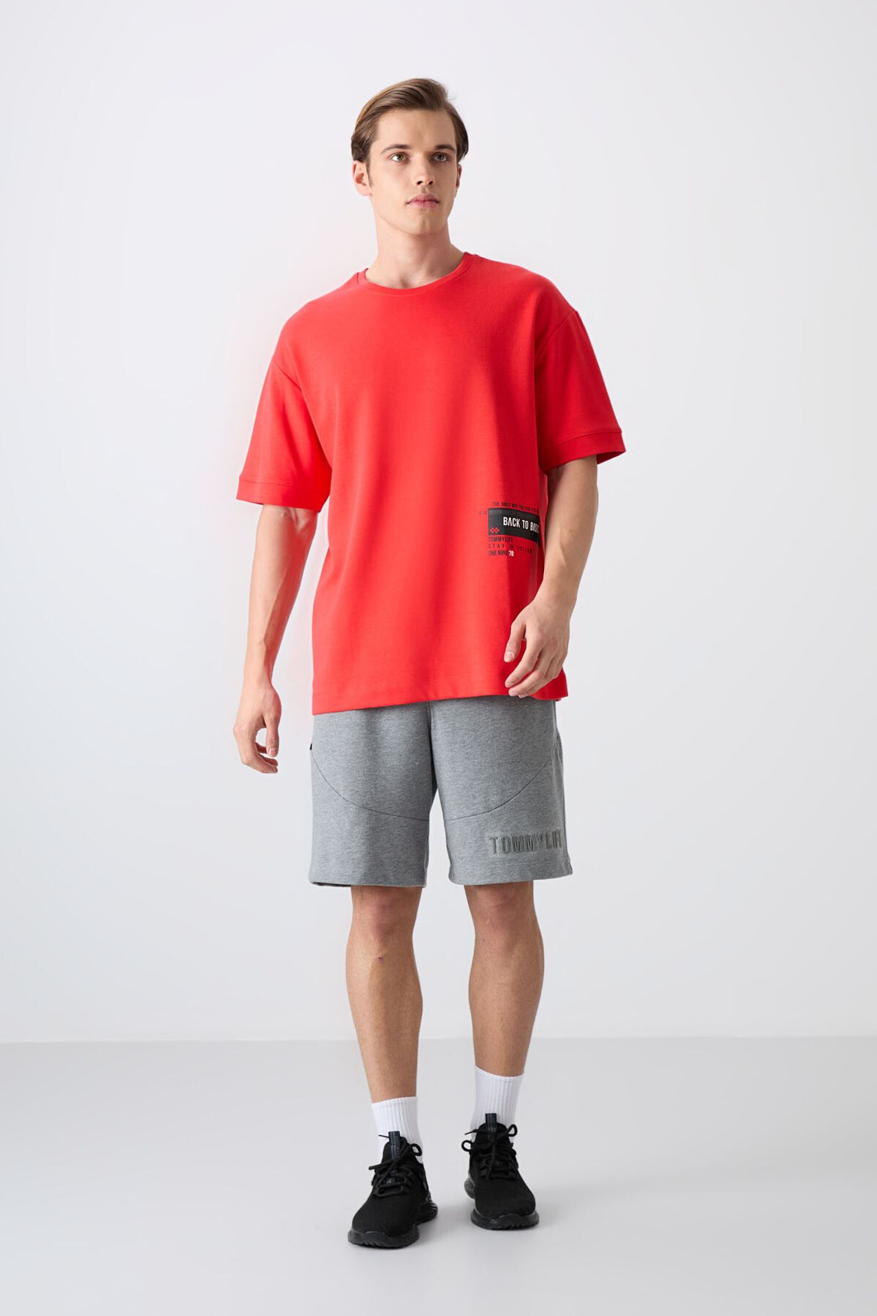 TOMMY Oversized Cotton-Blend Crew Neck T-Shirt 2