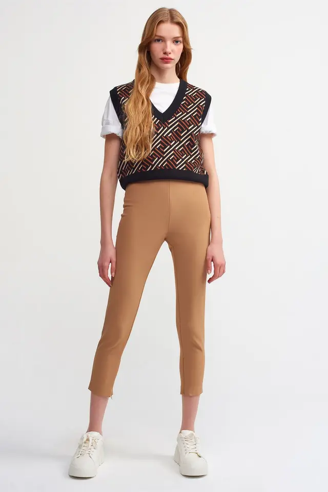 DILVIN High-Waist Capri Leggings