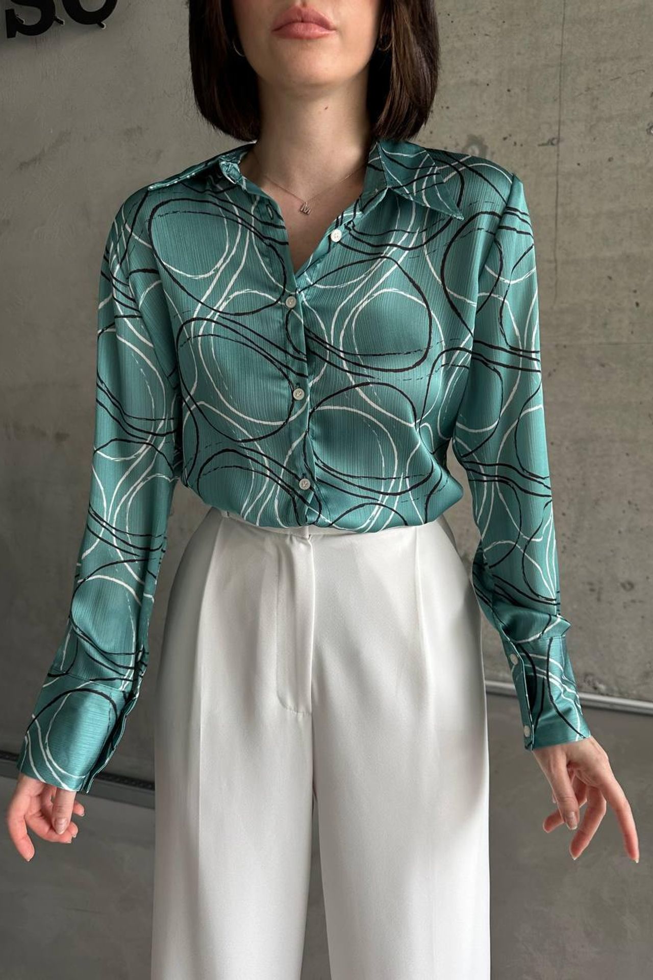 MY FASHION Geometric Print Long Sleeve Shirt with Button Closure 1