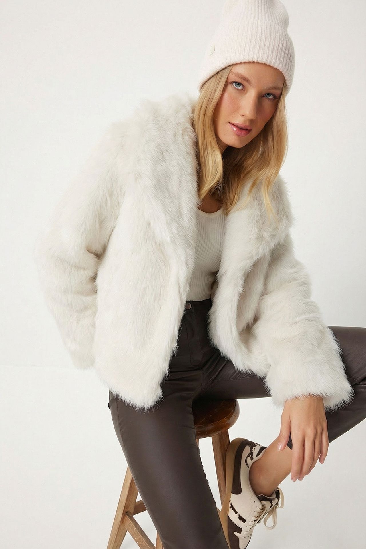 ISTANBUL Faux Fur Shawl Collar Jacket 1