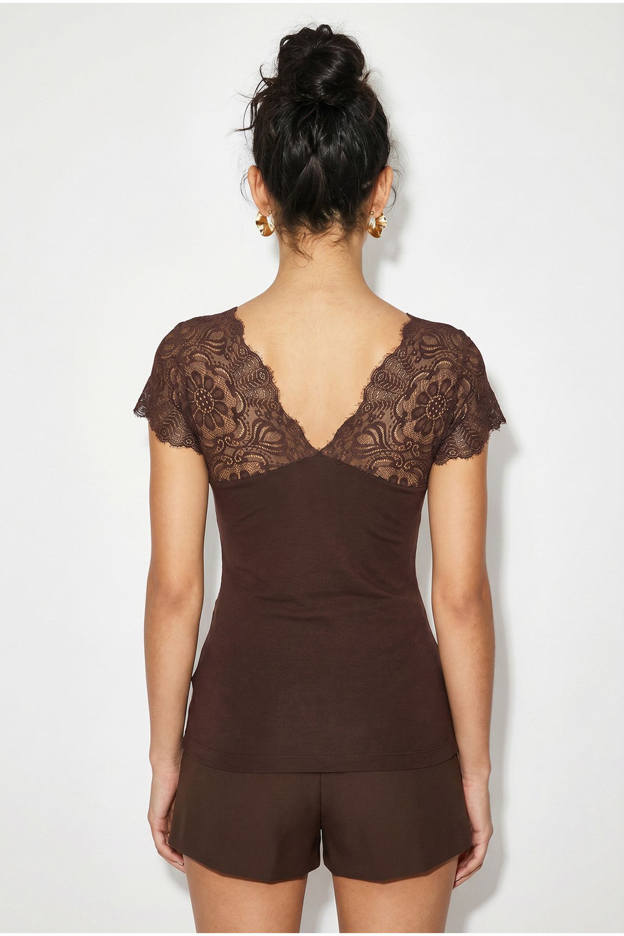 LUCCI Lace V-Neck Short Sleeve Bodysuit
