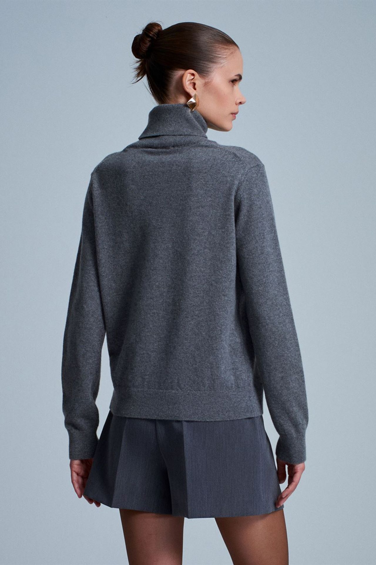 DILVIN Women's Cashmere Turtleneck Sweater 3