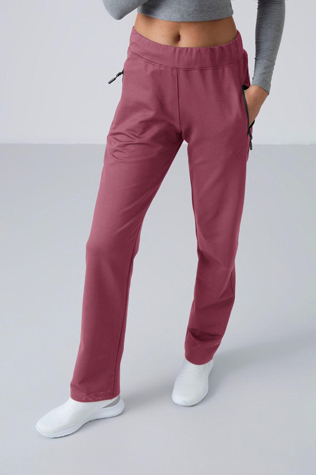 TOMMY Women's Straight-leg Fleece Sweatpants 3