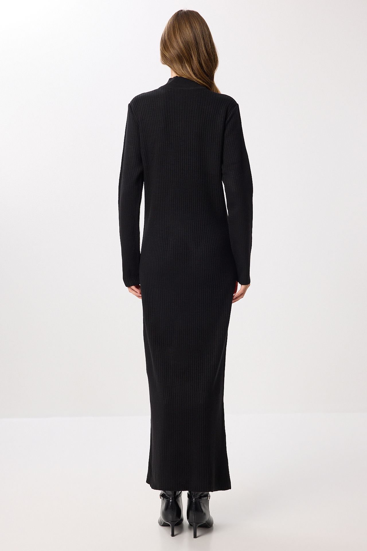 ISTANBUL Textured Bodycon Knit Dress with Slit 4