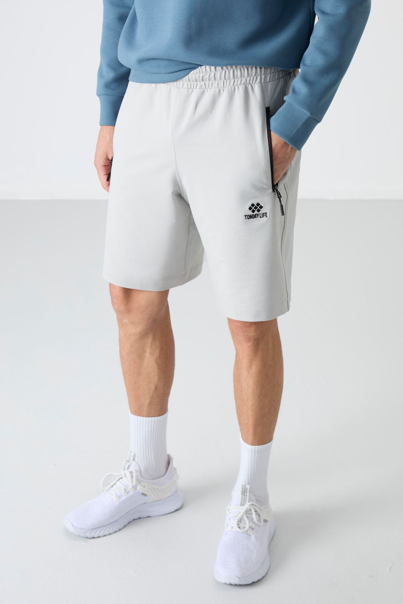 TOMMY Men's Regular-fit Knit Sweat Shorts 3