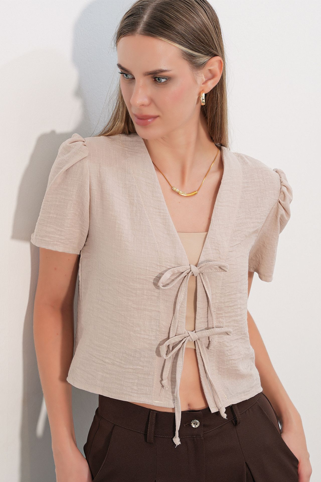 BDART Textured V-Neck Linen Blend Crop Top 1