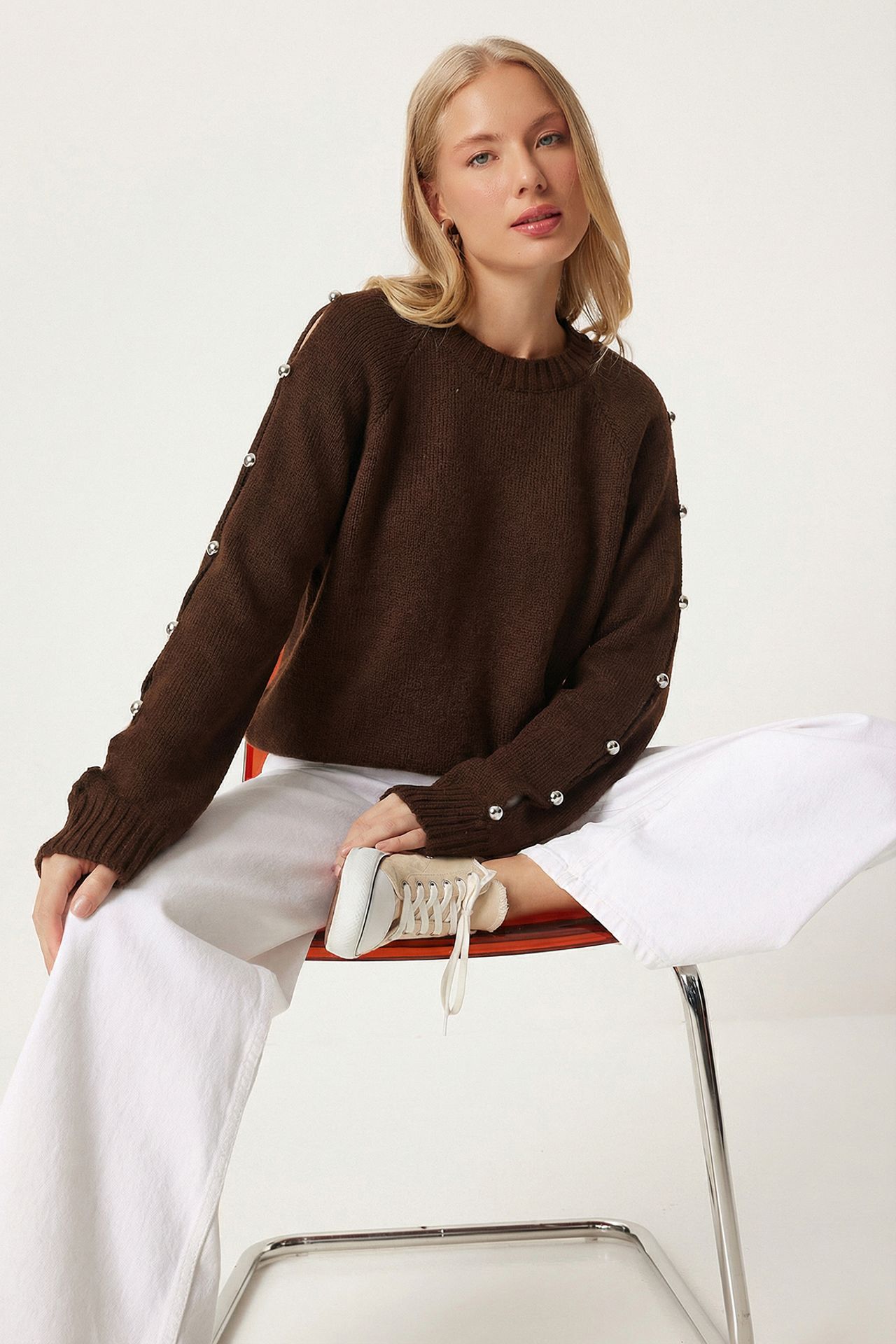 ISTANBUL Crew Neck Cut Out Knit Sweater 2