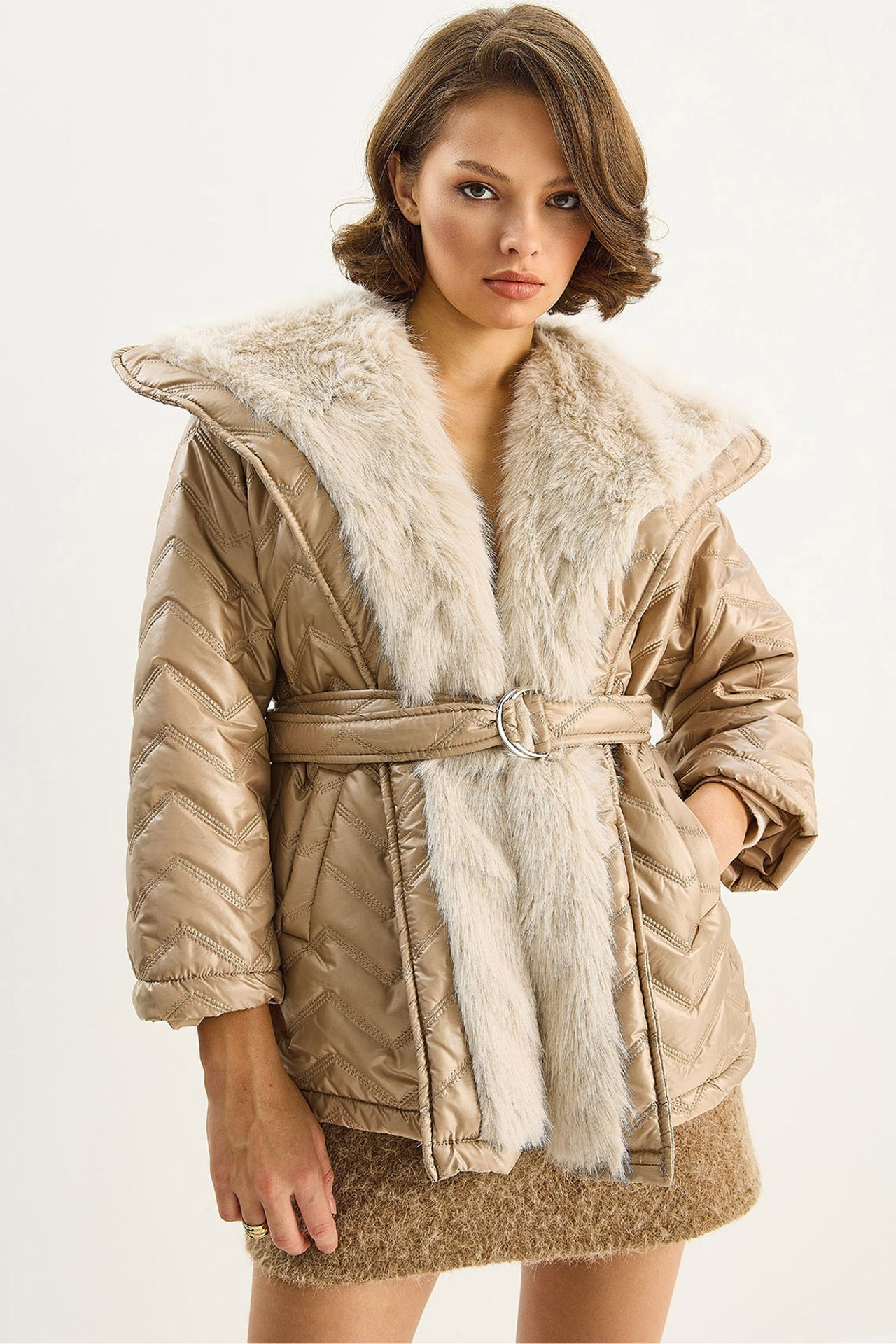 LUCCI Hooded Faux Fur Detailed Jacket