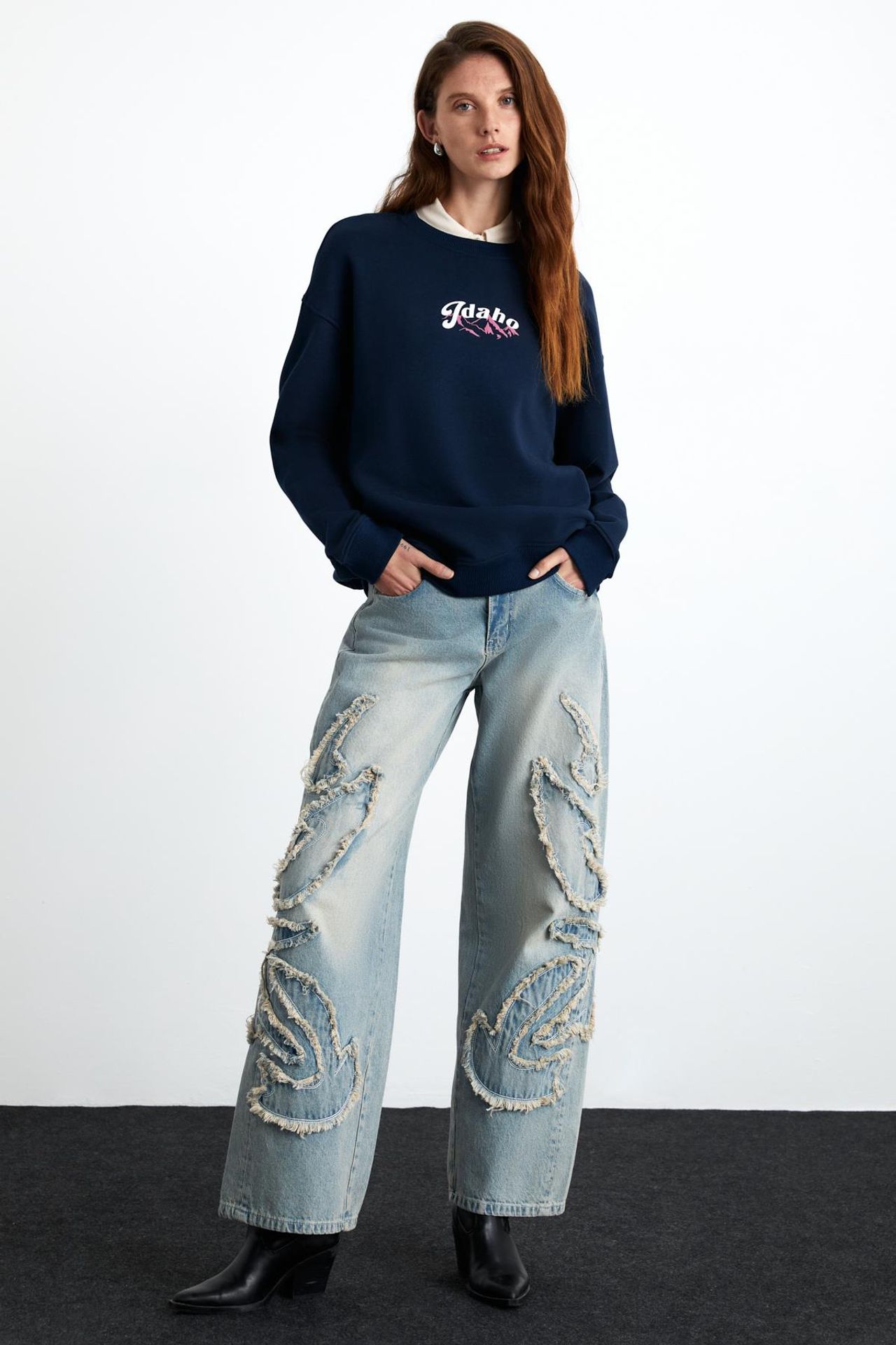 GRIMELANGE Oversized Crew Neck Text Jumper 3