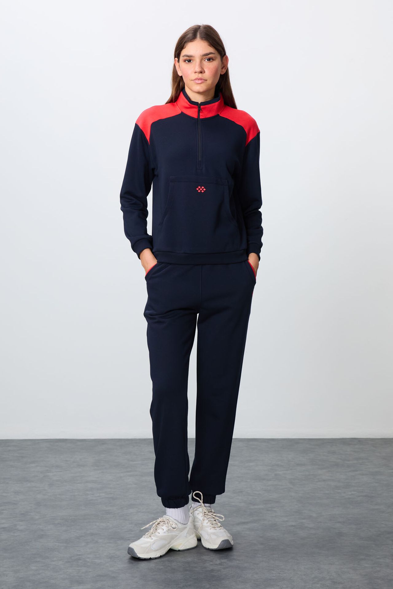 TOMMY Color-Blocked Fleece Tracksuit Set 1