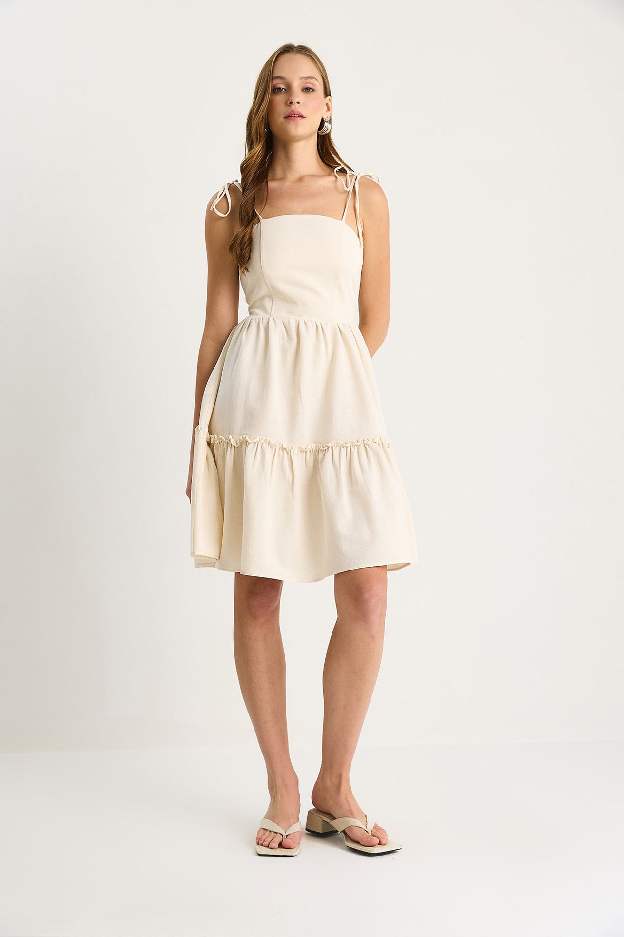 LUCCI Square Collar A-Form Midi Dress with Binding Detail 2