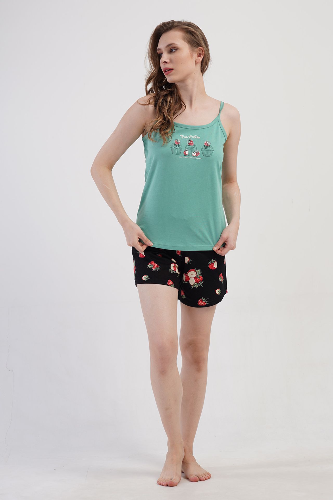 YAKE Kolsuz U Yaka 2 Parçalı Pijama Takımı 3