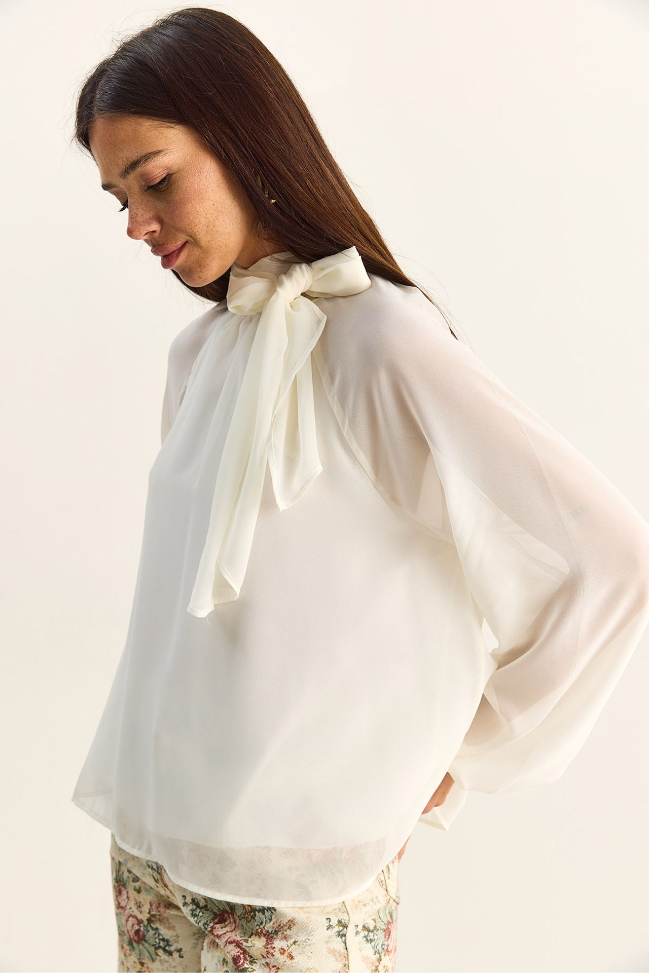 LUCCI Turtleneck Chiffon Blouse 3