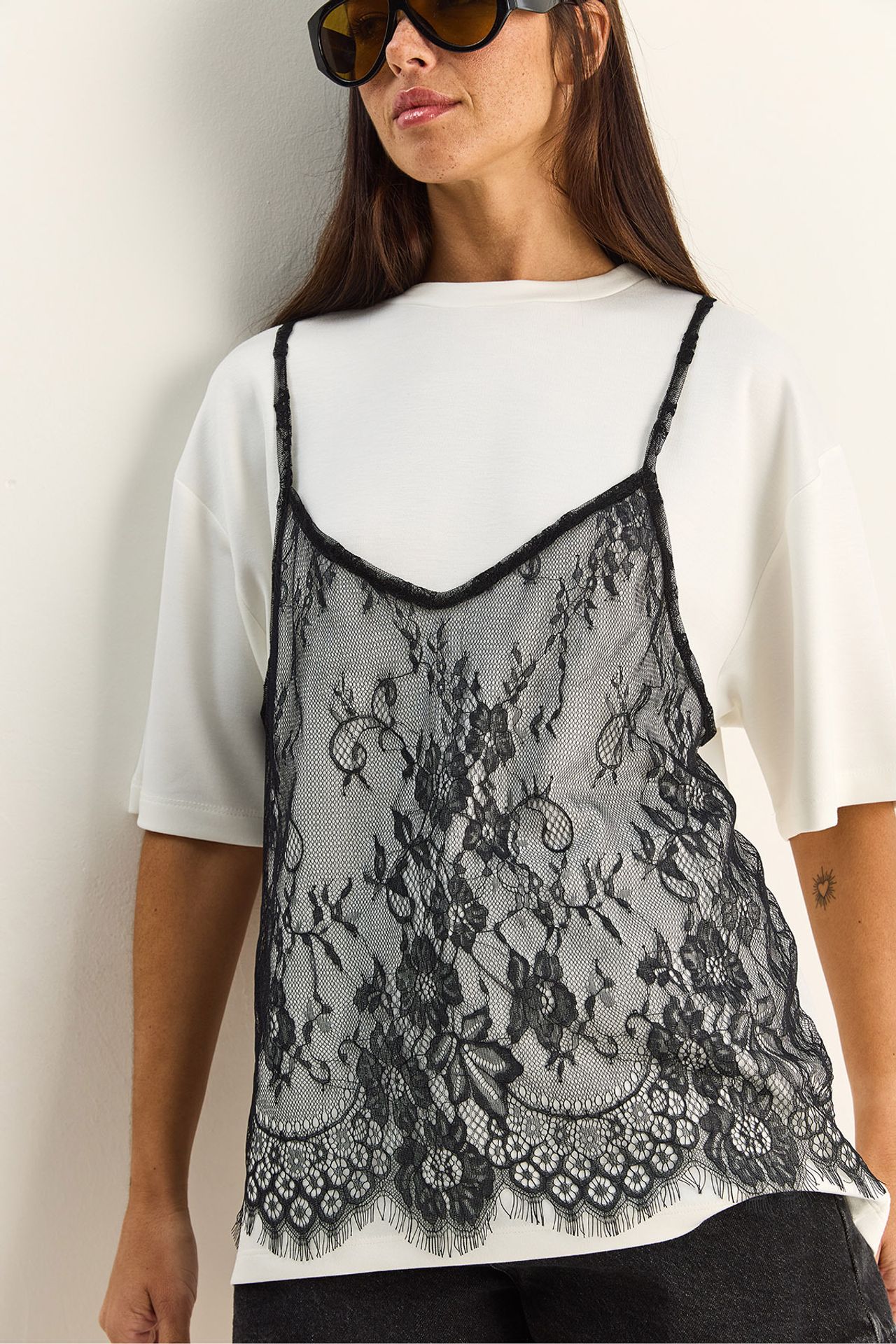 LUCCI Women's Crew Neck T-Shirt 6