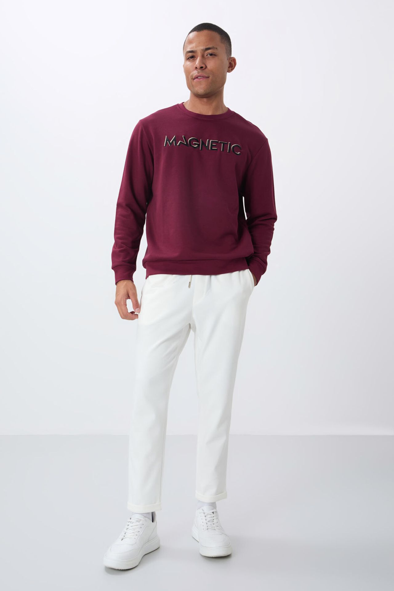 TOMMY Men's Printed Crew Neck Sweatshirt 3