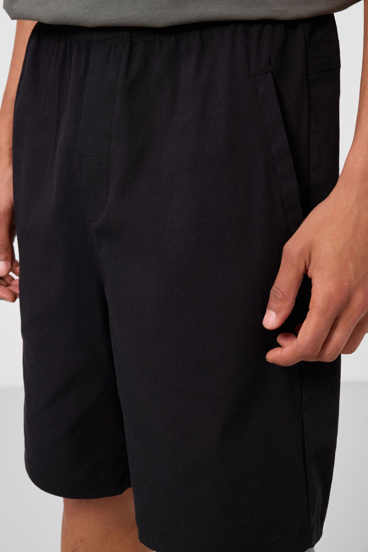 TOMMY Men's Woven Chino Shorts 5
