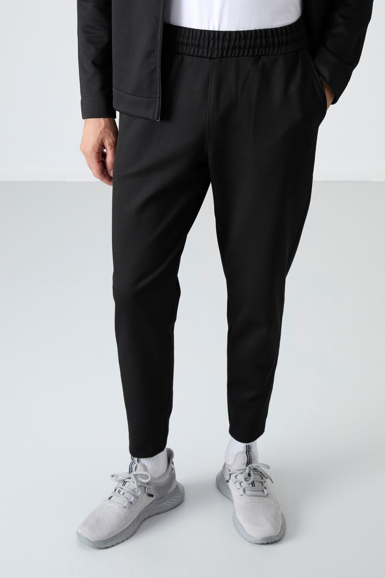 TOMMY Men's Zip-collar Sweatshirt And Pants Set 3