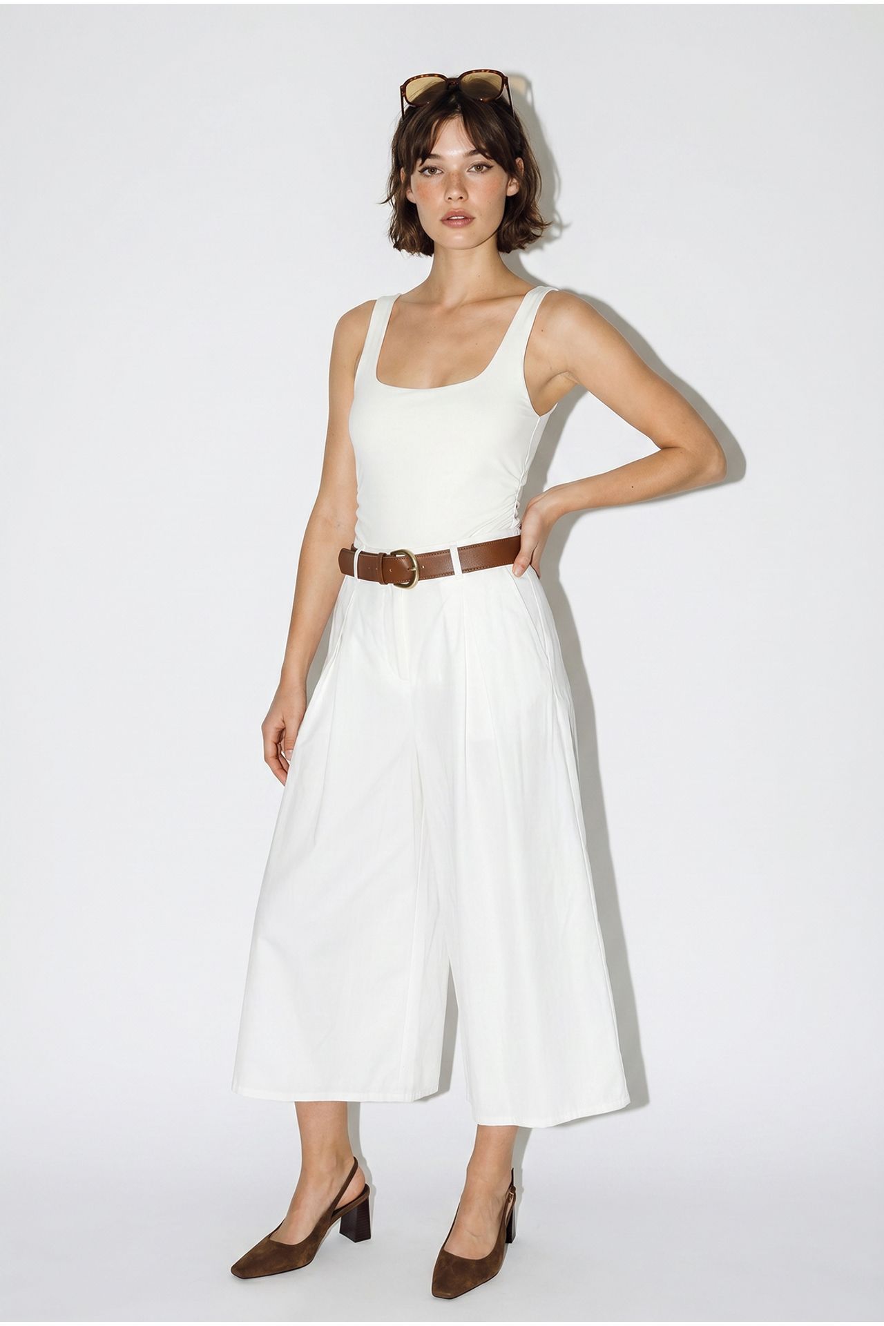 LUCCI High-waist Wide-leg Pleated Culottes 2