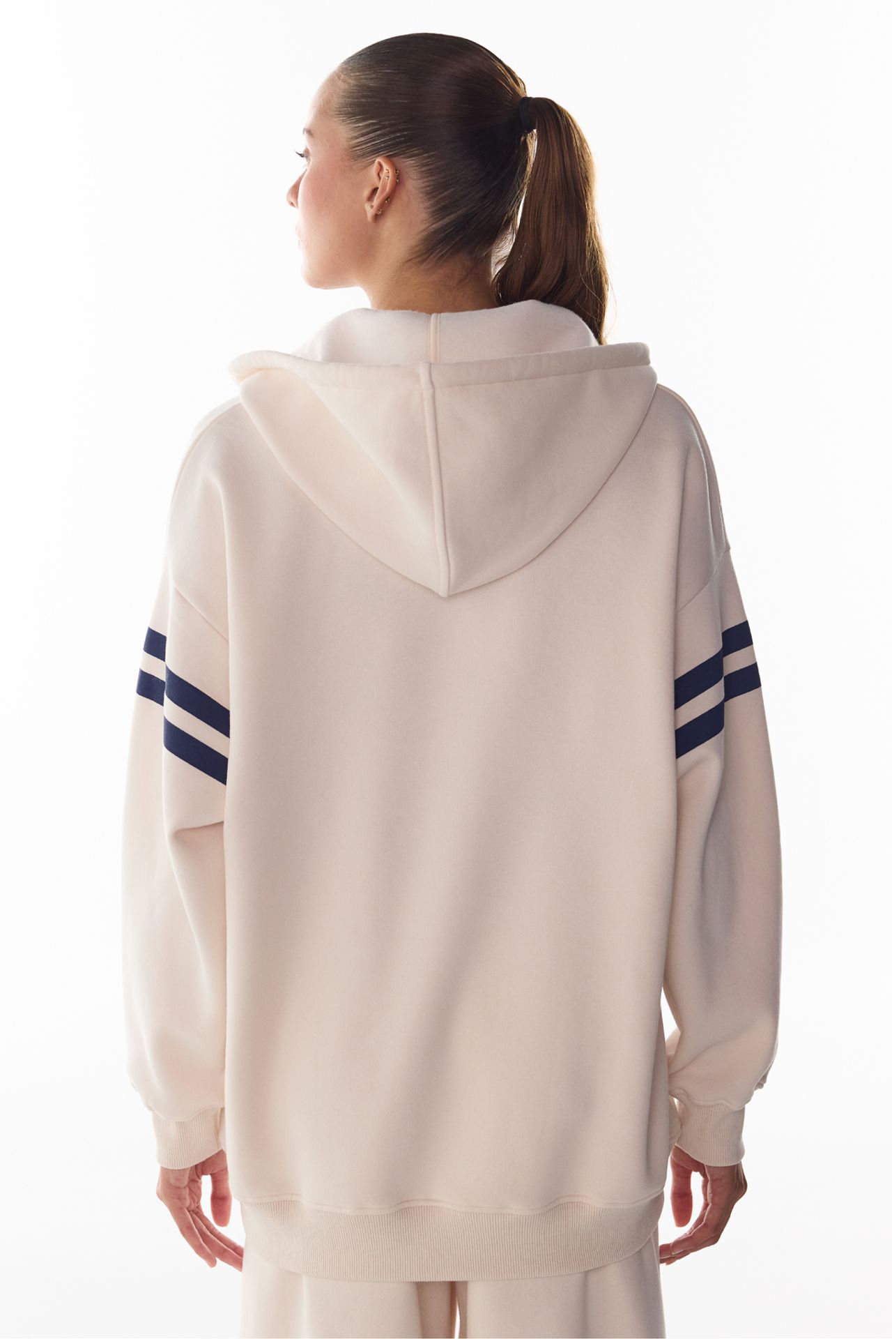 PENTI Cambridge Printed V-Neck Hooded Sweatshirt 5