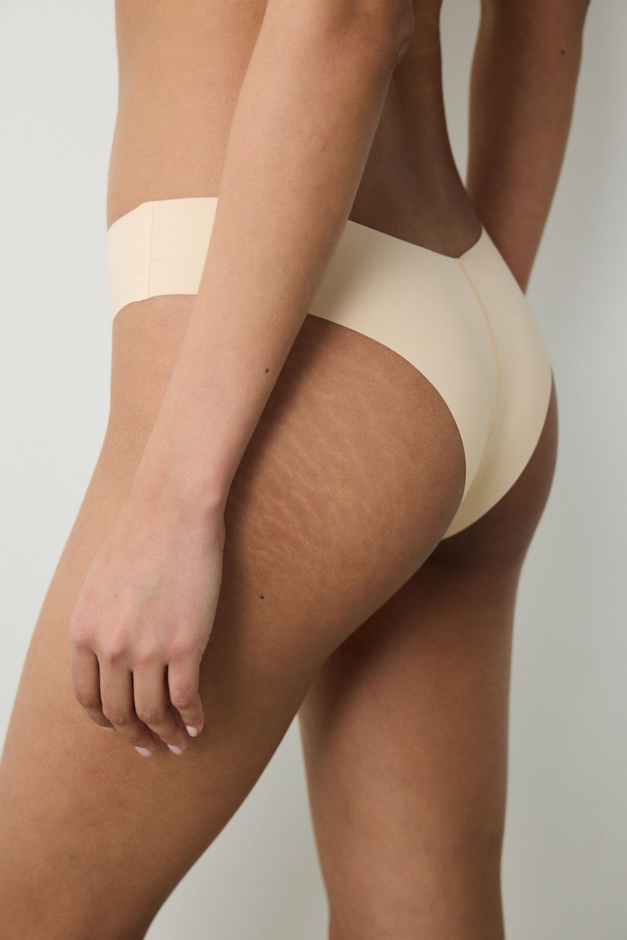 PENTI Invisible Laser Cut V Shape Brazilian Briefs