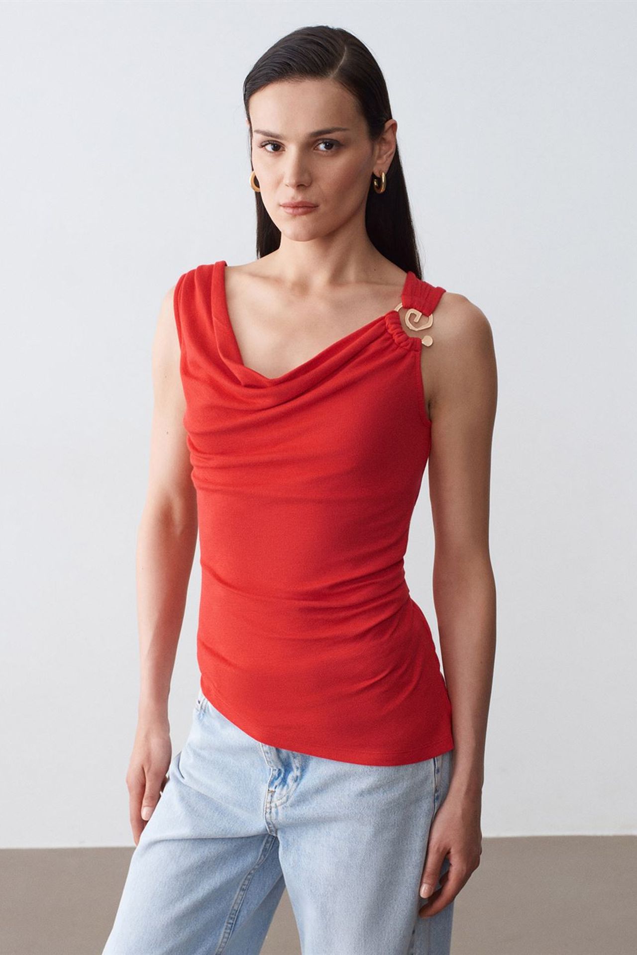 DILVIN Sleeveless Cowl Neck Shell Top 1
