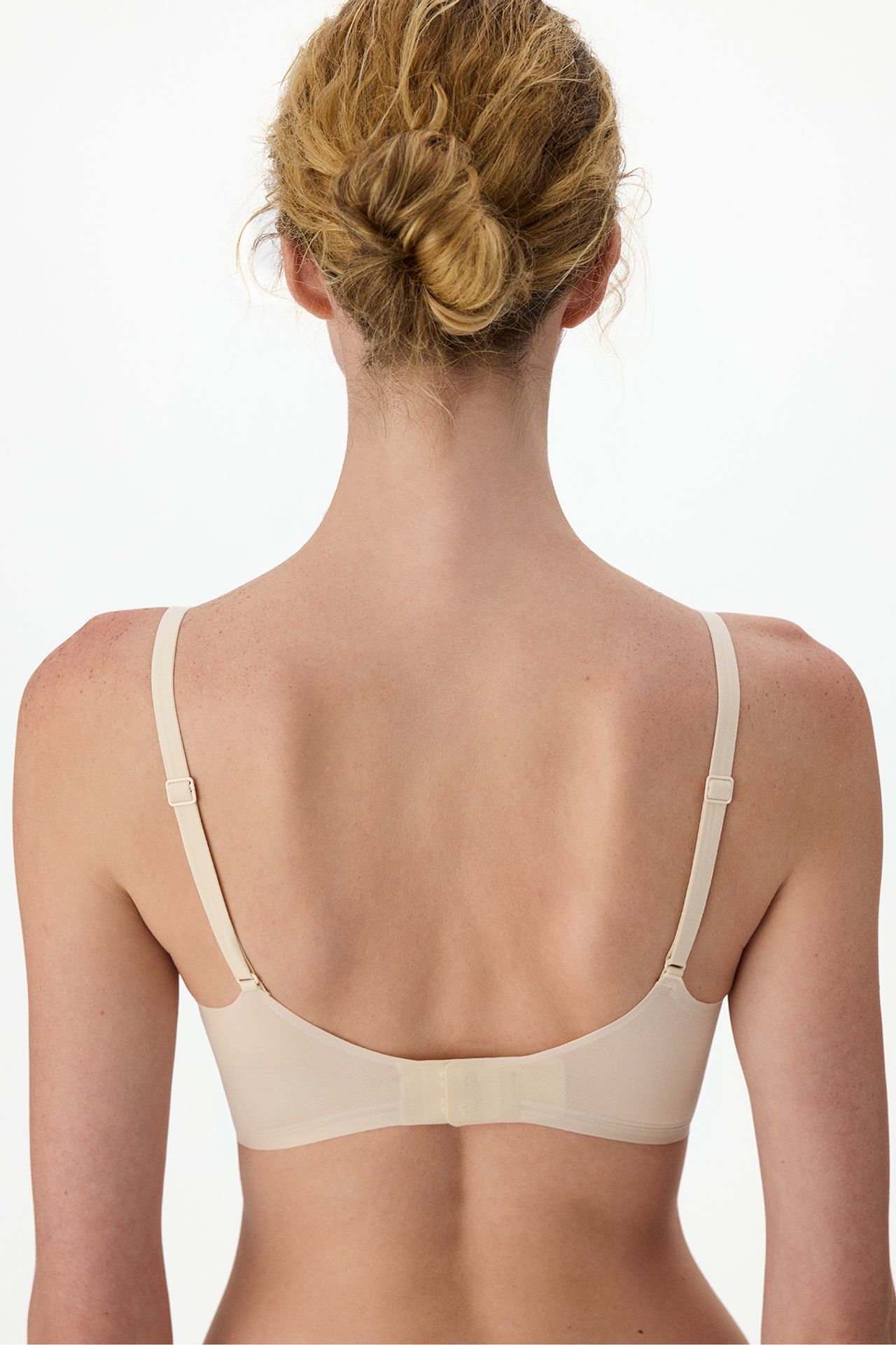 PENTI No-Show Zerogram Decolette Padded Bra 3