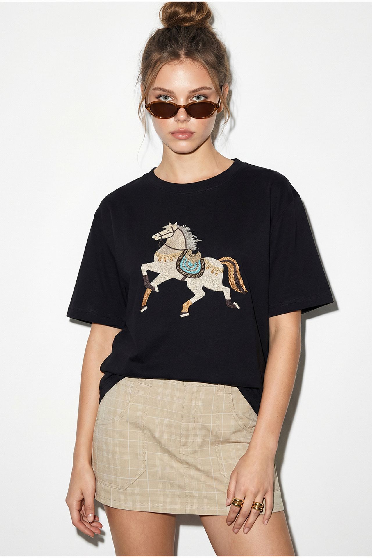 LUCCI Oversized Embroidered Sequin Crew Neck T-Shirt 1