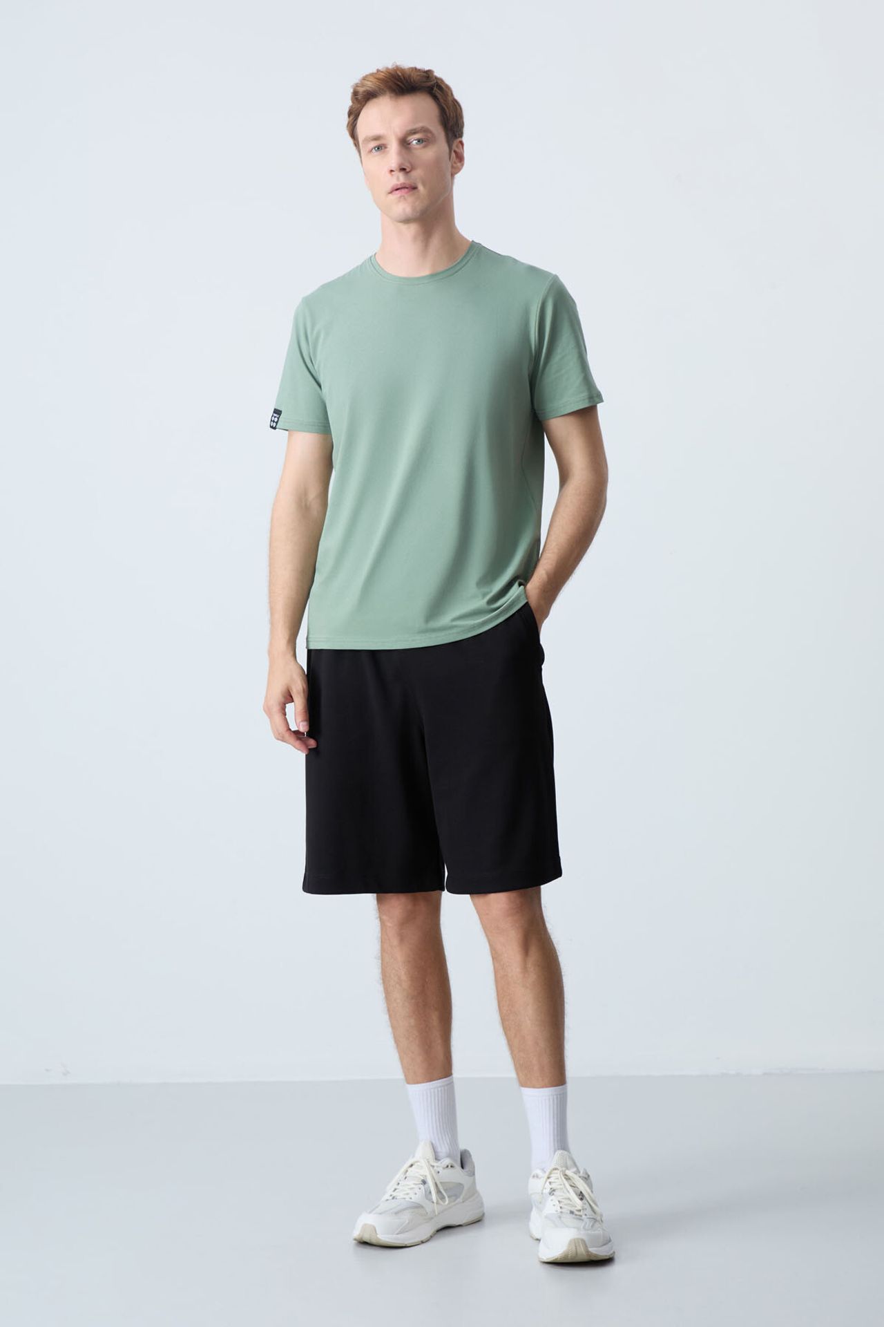 TOMMY Men's Cotton-Blend Sweat Shorts 6