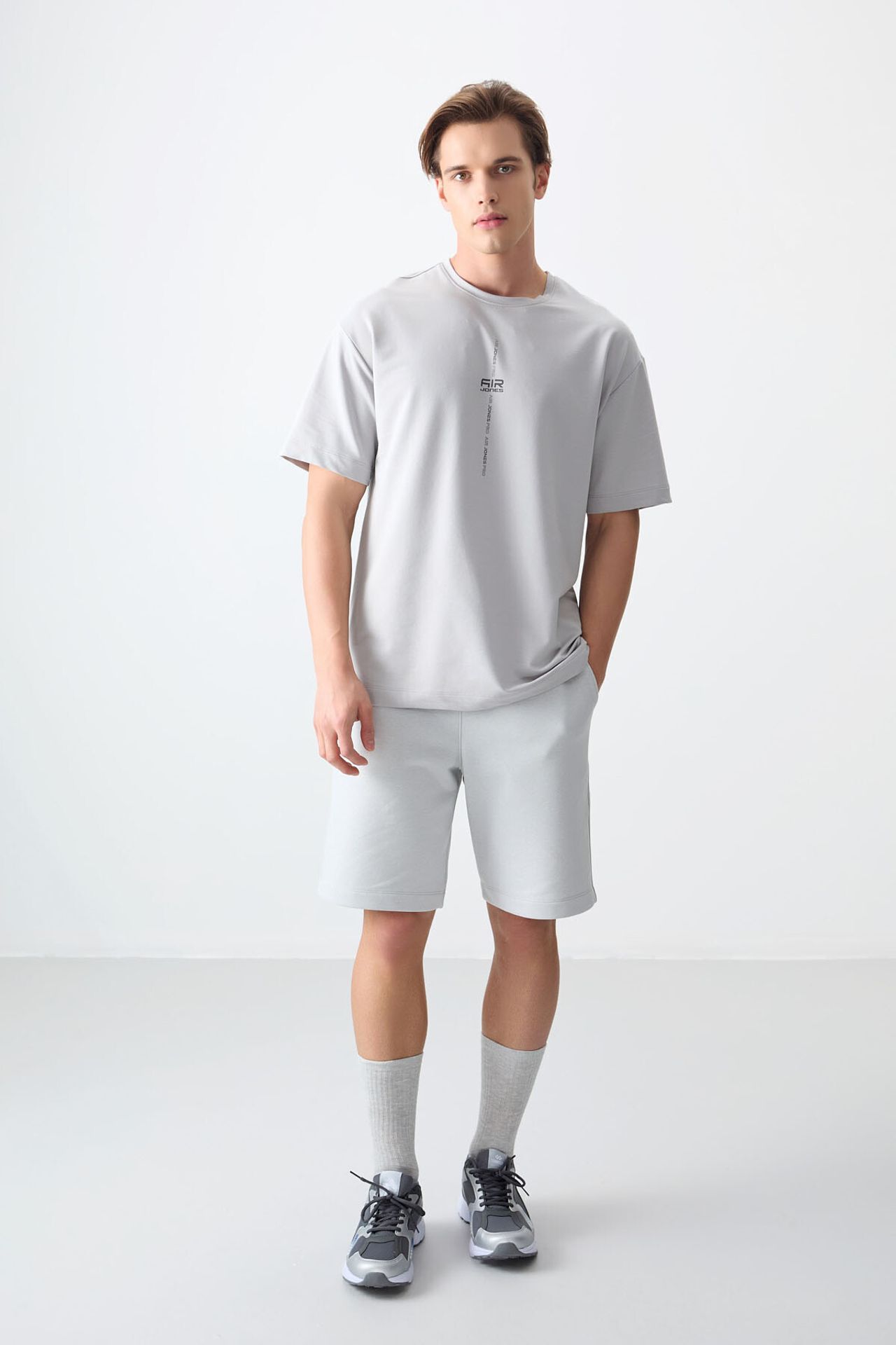 TOMMY Oversized Printed Crew Neck T-Shirt 2